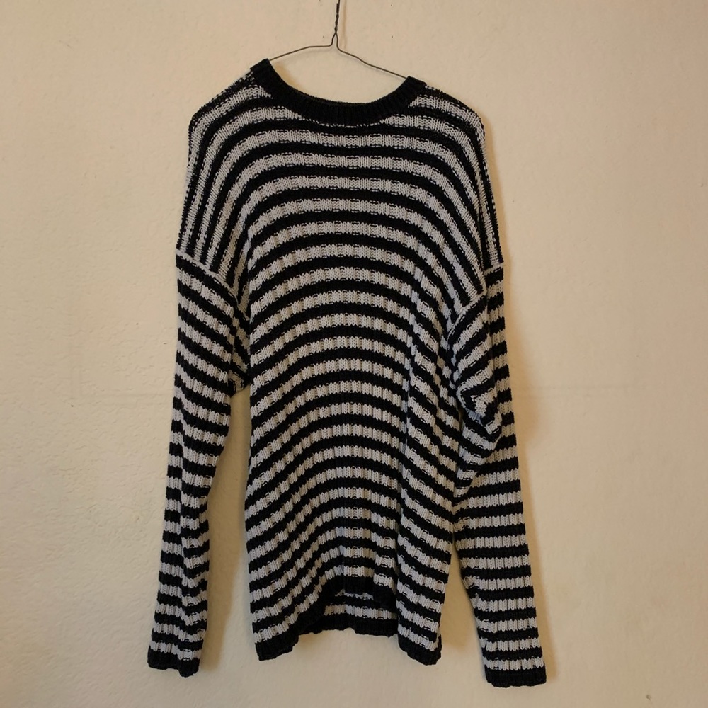 DKNY - Ribbed Crew Neck Sweater